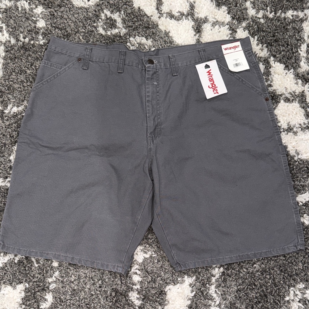 NWT Wrangler Men's Dark Gray Carpenter Cotton Flat Front Shorts - 44